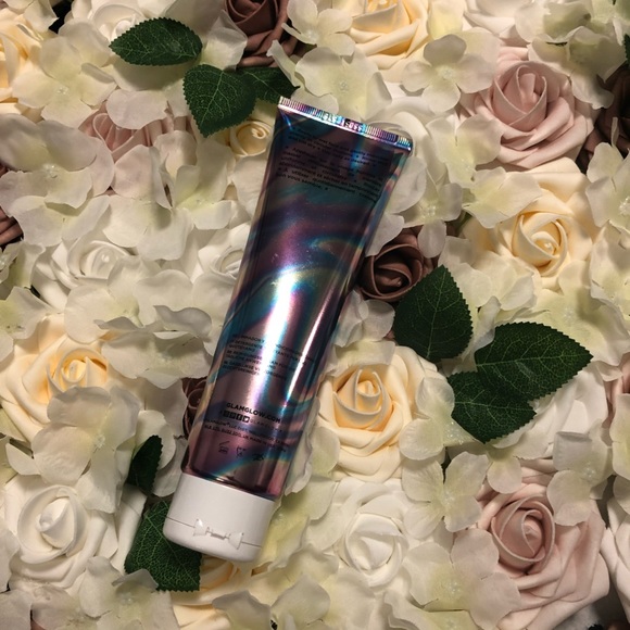 GLAM GLOW CLEANSER - Picture 2 of 2